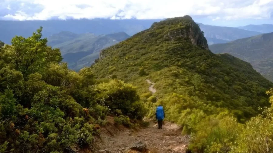 Marcher dans les montagnes du Rif