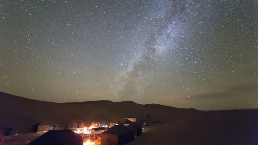 Dormire sotto le stelle del Sahara – M'Hamid El Ghizlane