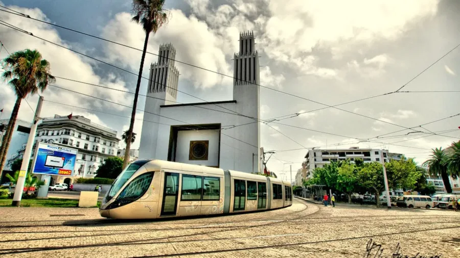Rabat mit der Straßenbahn entdecken