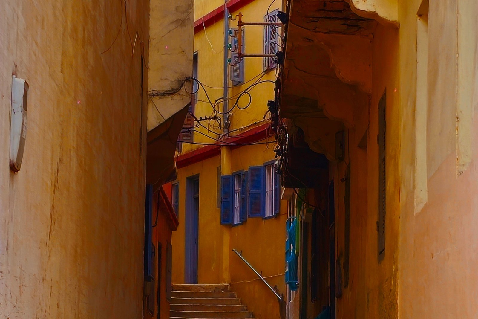 Imperial Cities & Blue North: Casablanca, Rabat, Chefchaouen, Volubilis — 10 Days