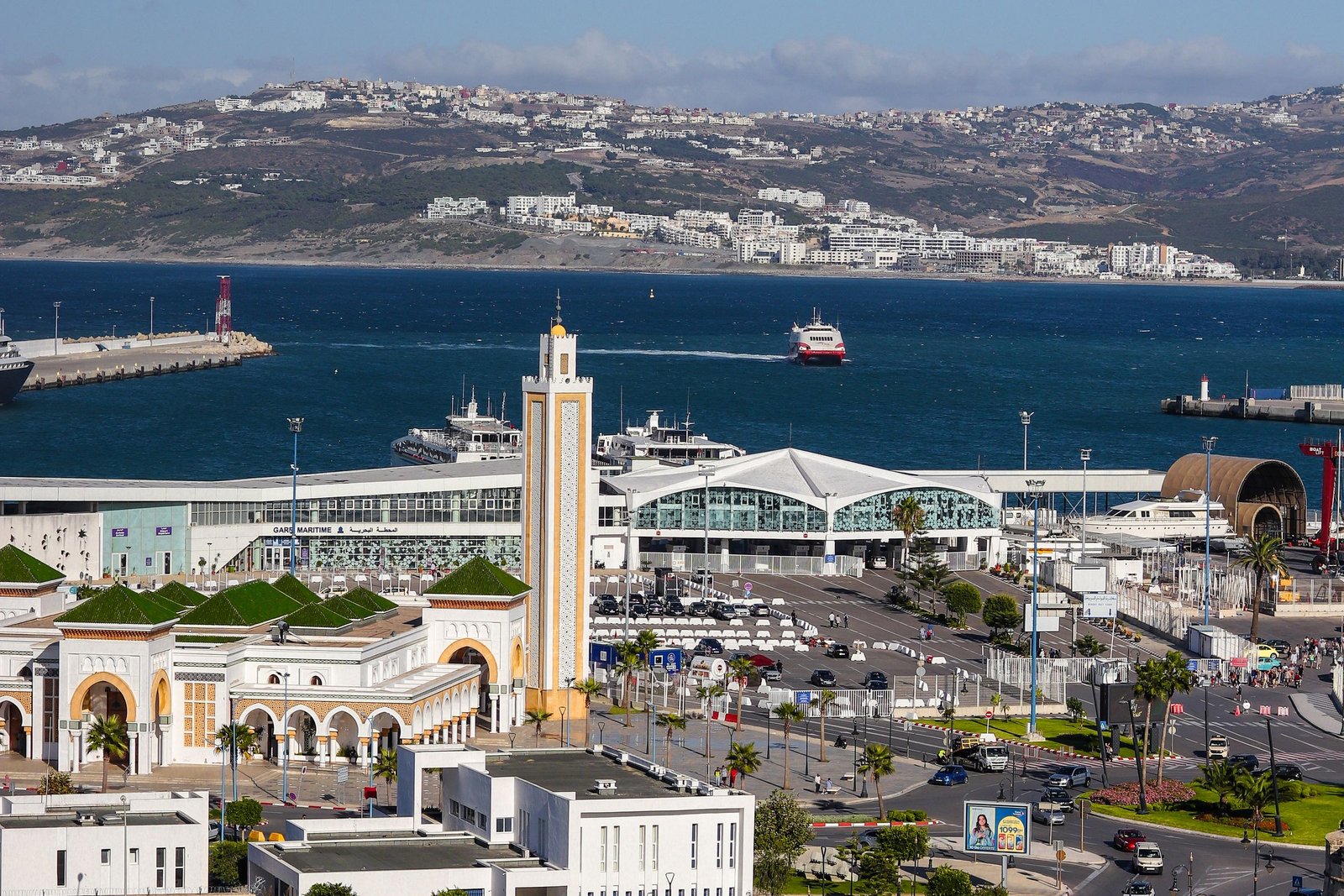 Tangier to Casablanca Grand Route: Chefchaouen, Tangier, Volubilis, Meknes — 10 Days