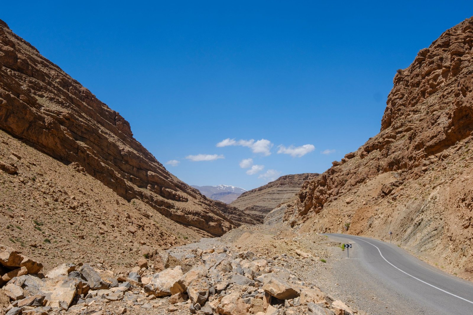 Mountain & Desert Adventure: Fes, Merzouga, Boumalne Dades, Ait Bouguemez — 10 Days